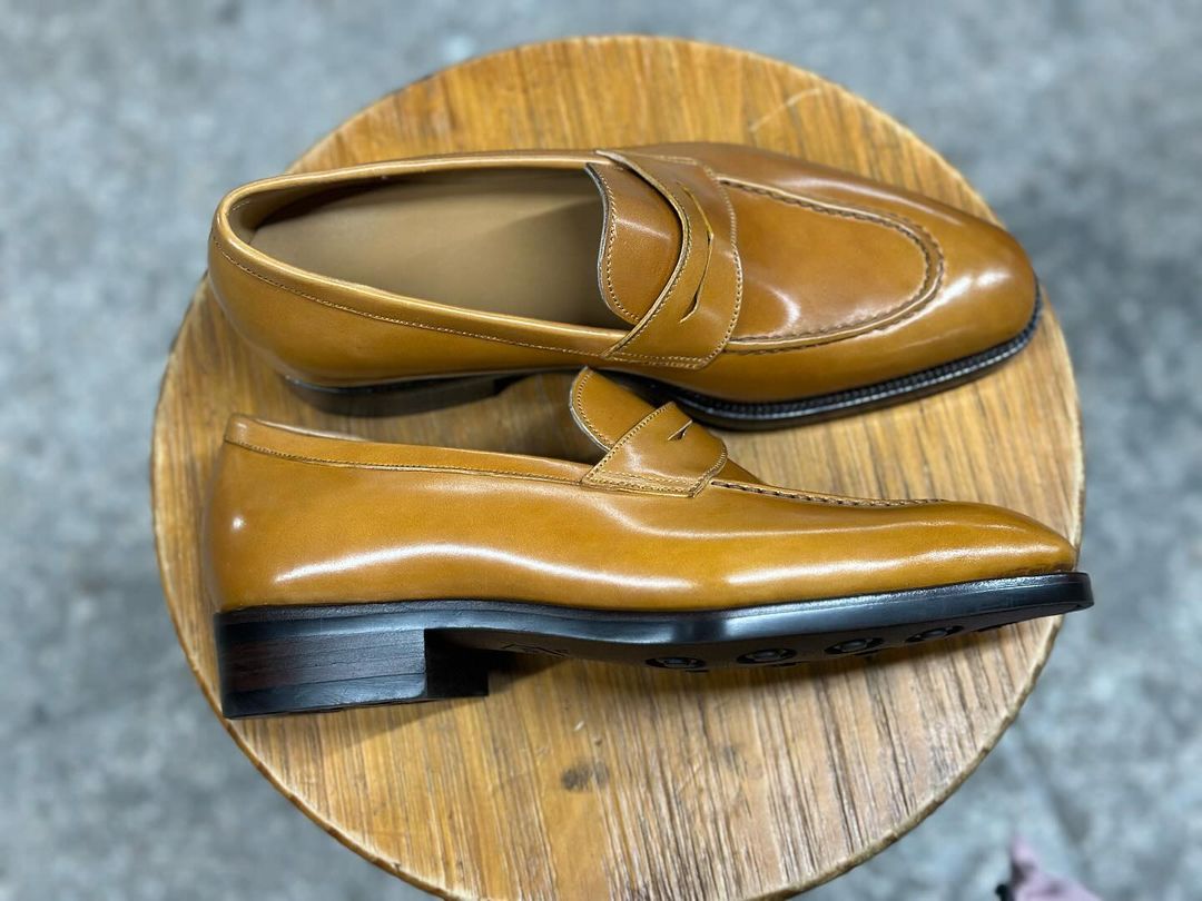 IMPERIAL TAN - PATINA FINISH CLASSIC LOAFERS