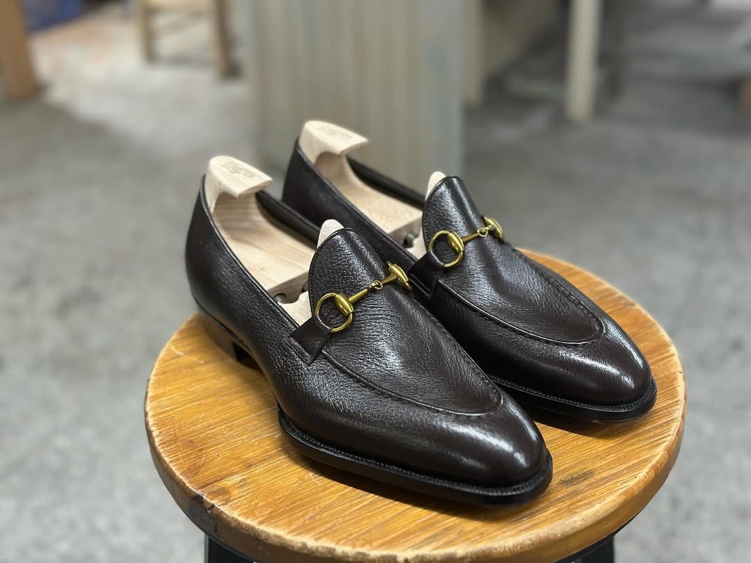 SIENNA - BROWN MILLED HORSEBIT LOAFERS
