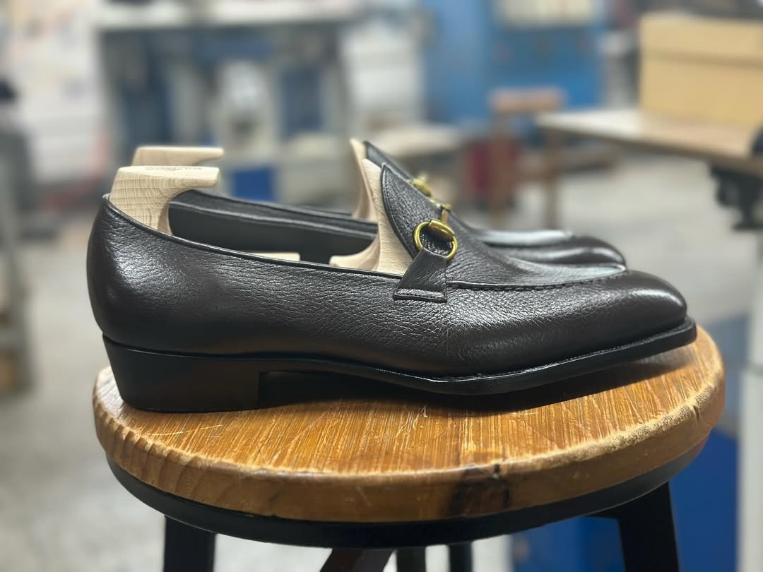 SIENNA - BROWN MILLED HORSEBIT LOAFERS
