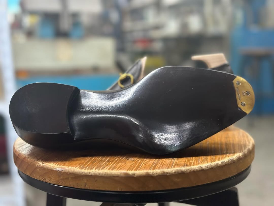 SIENNA - BROWN MILLED HORSEBIT LOAFERS