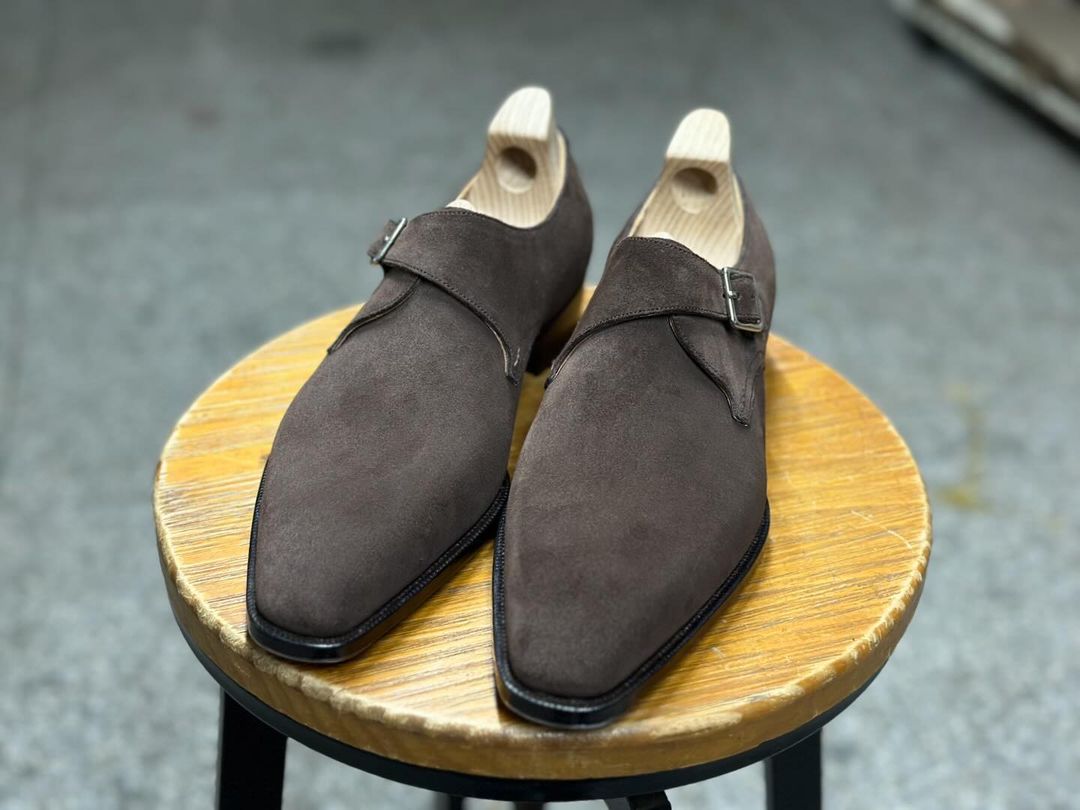 MOCHA GRACE - BROWN SUEDE SINGLE MONKSTRAP