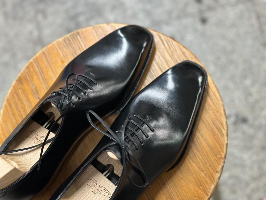 AUGUSTO - BLACK SQUARISH TOE WHOLECUT LACEUPS