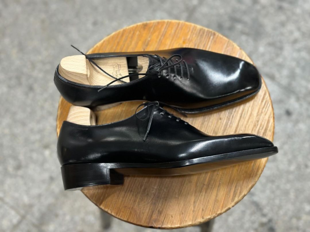 AUGUSTO - BLACK SQUARISH TOE WHOLECUT LACEUPS