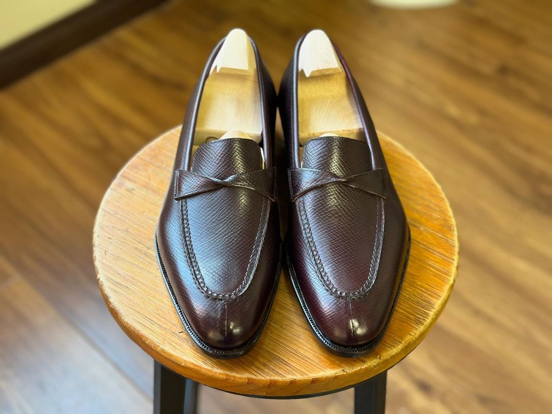 SIENNA - BROWN MILLED SPLIT TOE LOAFER