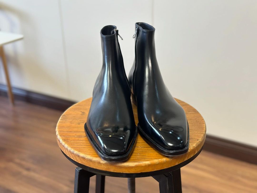 LOUIS - BLACK CHAIN BOOT