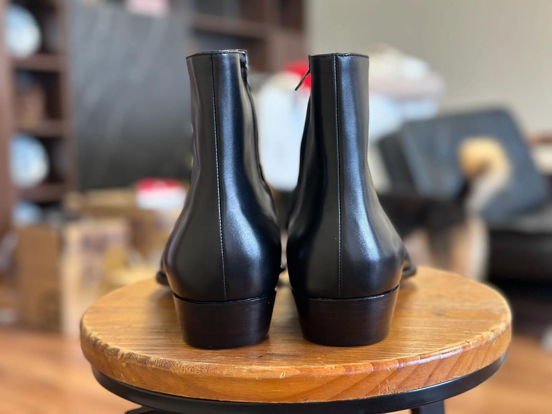 LOUIS - BLACK CHAIN BOOT