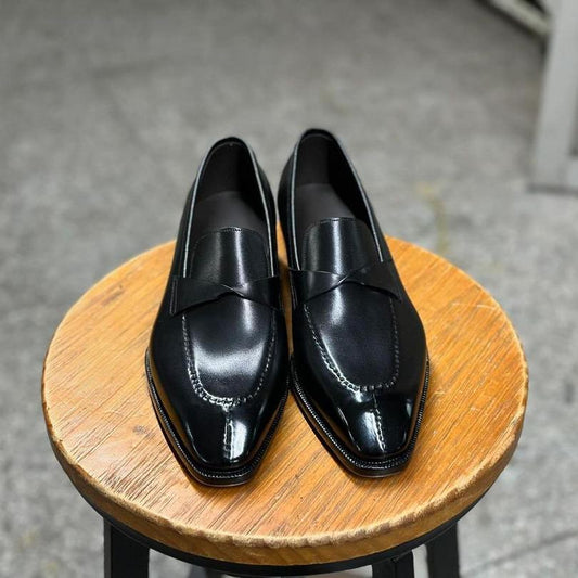 SIENNA - LUXURIOUS BLACK TWISTED STRAPED LOAFER