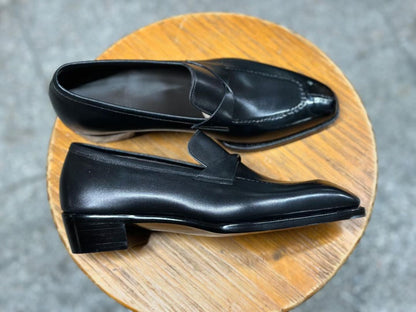 SIENNA - LUXURIOUS BLACK TWISTED STRAPED LOAFER